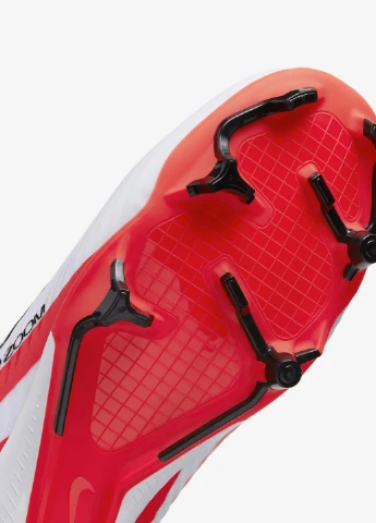 Цветные футбольные бутсы dj5631-600 Nike