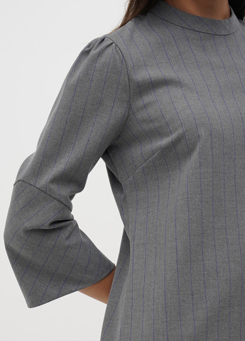 Сіра кежуал сукня Sassofono в смужку