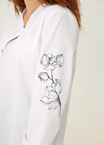 Біла демісезонна біла блуза з косою застібкою і вишивкою "орхідея" INNOE Блузка
