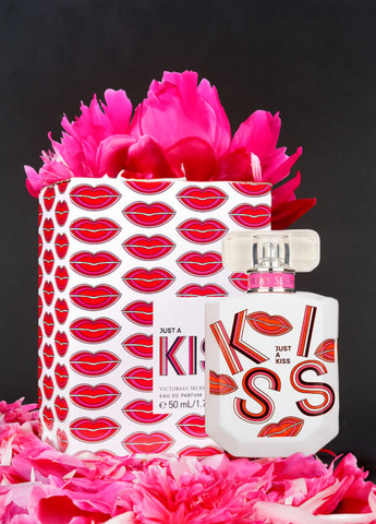 Парфумована вода Just A Kiss Victoria Secret, 50 мл Victoria's Secret (329439178)