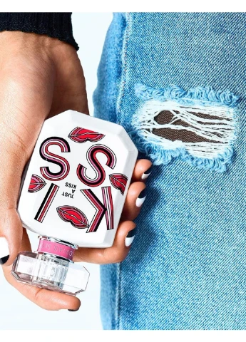 Парфумована вода Just A Kiss Victoria Secret, 50 мл Victoria's Secret (329439178)