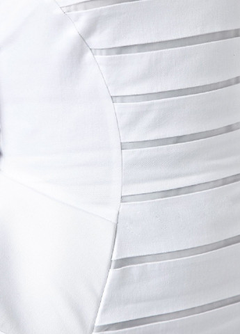 Белое коктейльное платье с баской, с открытыми плечами, бандо Asos однотонное
