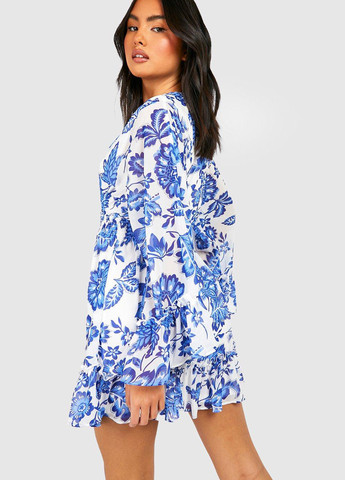 Блакитна кежуал сукня Boohoo з квітковим принтом