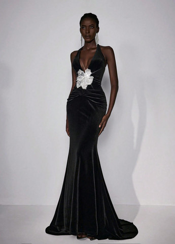 Черное вечернее платье годе SHEIN однотонное