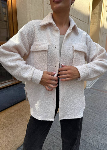 Молочная кэжуал рубашка однотонная No Brand