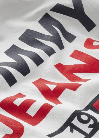 Белая футболка Tommy Jeans