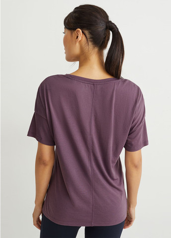 Темно-лиловая летняя футболка C&A