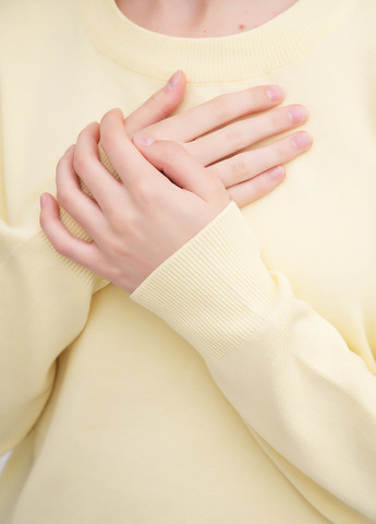 Молочный демисезонный свитер EQUILIBRI