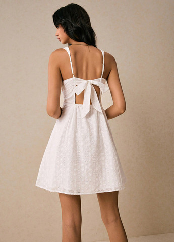 Белое праздничный, кэжуал платье клеш SHEIN однотонное