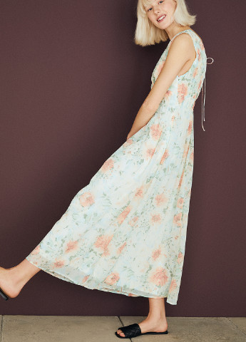М'ятна кежуал сукня а-силует H&M з квітковим принтом