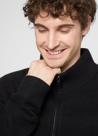 Чорний зимовий светр PRPY