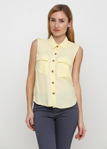 Светло-желтая летняя блуза Bershka