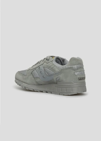 Серые всесезонные серые кроссовки shadow 5000 из текстиля и замши Saucony