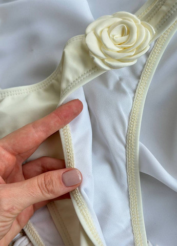 Молочный летний раздельный купальник (лиф, трусики) бандо, раздельный NOVA VEGA