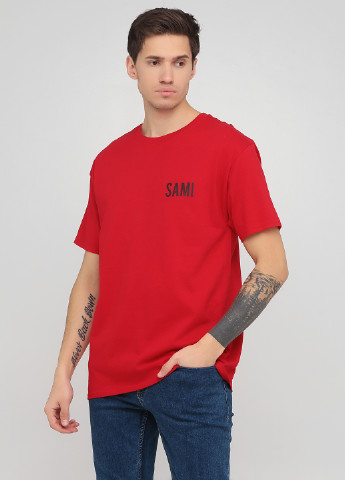 Красная футболка Hanes