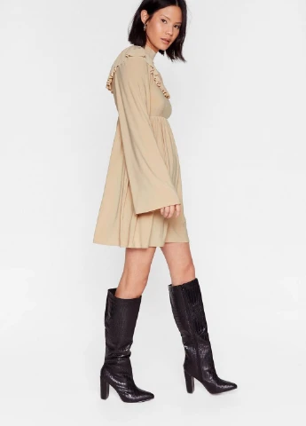 Світло-бежева кежуал сукня Nasty Gal однотонна