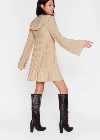 Світло-бежева кежуал сукня Nasty Gal однотонна