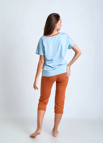 Комбінований демісезонний комплект (футболка, капрі) Barwa Garments