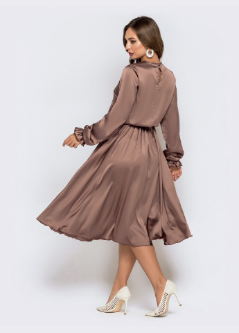 Коричневое коктейльное платье с напуском по талии и расклешенной юбкой коричневое Dressa однотонное