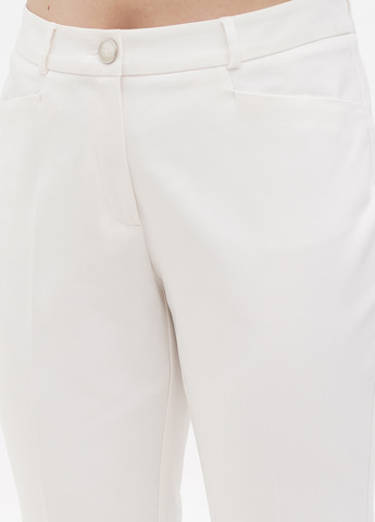 Белые кэжуал демисезонные зауженные брюки Comma