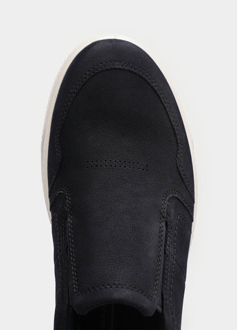 Темно-синие слипоны Ecco с белой подошвой, с перфорацией