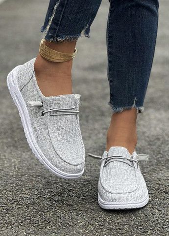 Серые мокасины SHEIN с белой подошвой