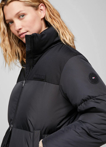 Чорна зимня куртка Tommy Hilfiger