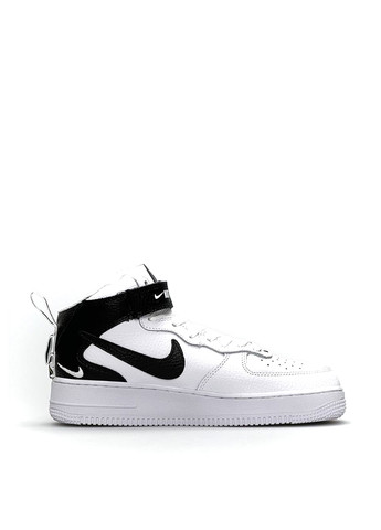 Білі всесезонні кросівки Nike