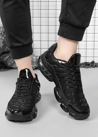 Черные демисезонные кроссовки SHEIN