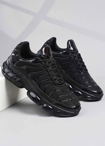 Черные демисезонные кроссовки SHEIN