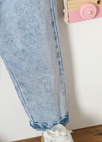 Светло-голубые демисезонные зауженные, свободные джинсы SHEIN