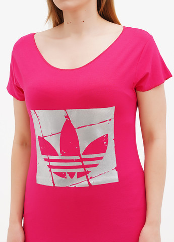 Розовая летняя футболка No Brand