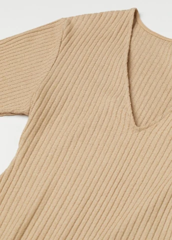 Бежевое кэжуал платье H&M однотонное