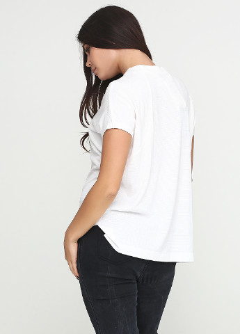 Белая летняя футболка Karen by Simonsen