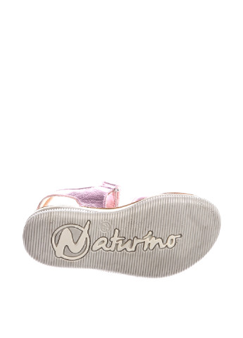 Розовые босоножки Naturino с аппликацией