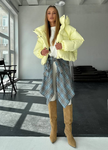 Желтая зимняя куртка No Brand