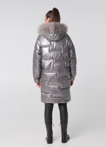 Серая зимняя куртка White Fox