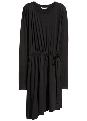 Черное кэжуал платье клеш H&M однотонное