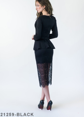 Черное кэжуал женское платье c баской lotta черный Podium однотонное