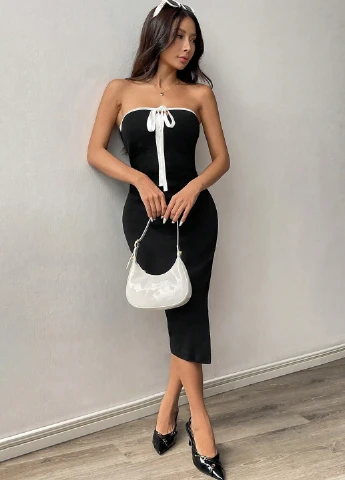 Черное кэжуал платье бандо SHEIN однотонное
