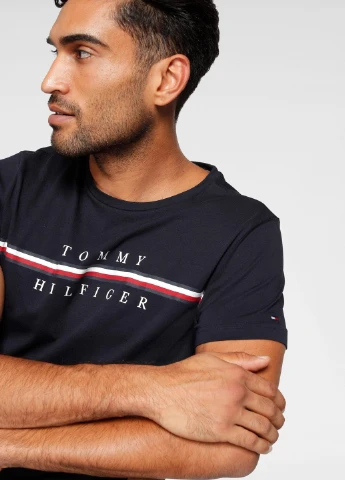 Темно-синяя футболка Tommy Hilfiger