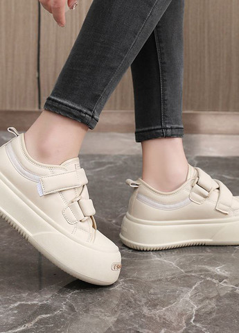 Бежеві кеди Vi