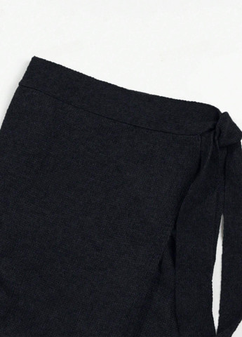 Черная кэжуал однотонная юбка SHEIN на запах