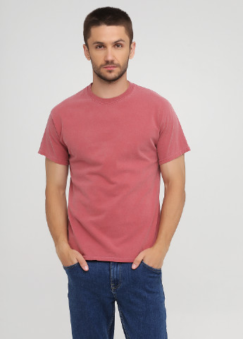 Светло-бордовая летняя футболка Gildan