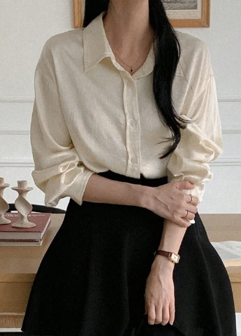 Кремова блуза SHEIN