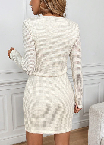 Кремовое кэжуал платье силуэтная SHEIN однотонное