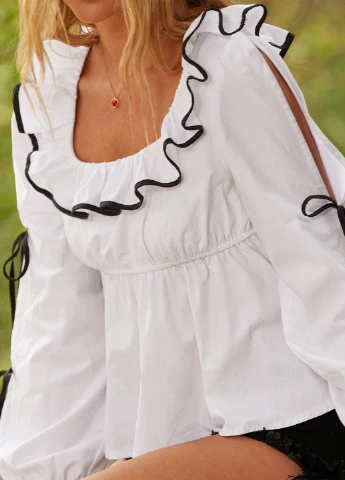 Белая блуза SHEIN