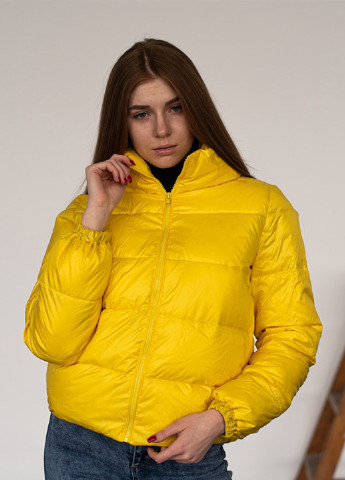 Желтая демисезонная женская куртка демисезонная дутая короткая стеганная желтая VDLK