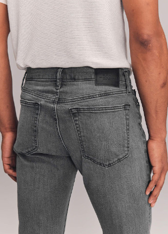Светло-серые демисезонные скинни джинсы Abercrombie & Fitch