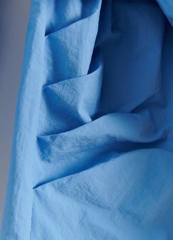 Голубое коктейльное платье на запах Reserved однотонное